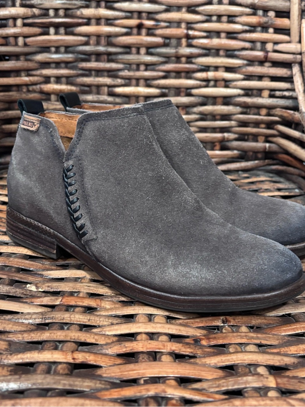 PIKOLINOS Women’s Ordino Lead  Gray Suede Ankle Booties size 8.5/39